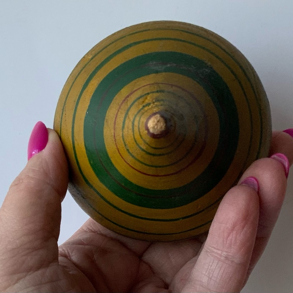 Vintage Wooden Spinning Top with Colorful Stripes - Picture 4 of 6